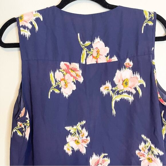 Renee C. Women's Navy Blue Floral V-Neck Sleeveless Pleated Slit Blouse Large - Picture 5 of 10